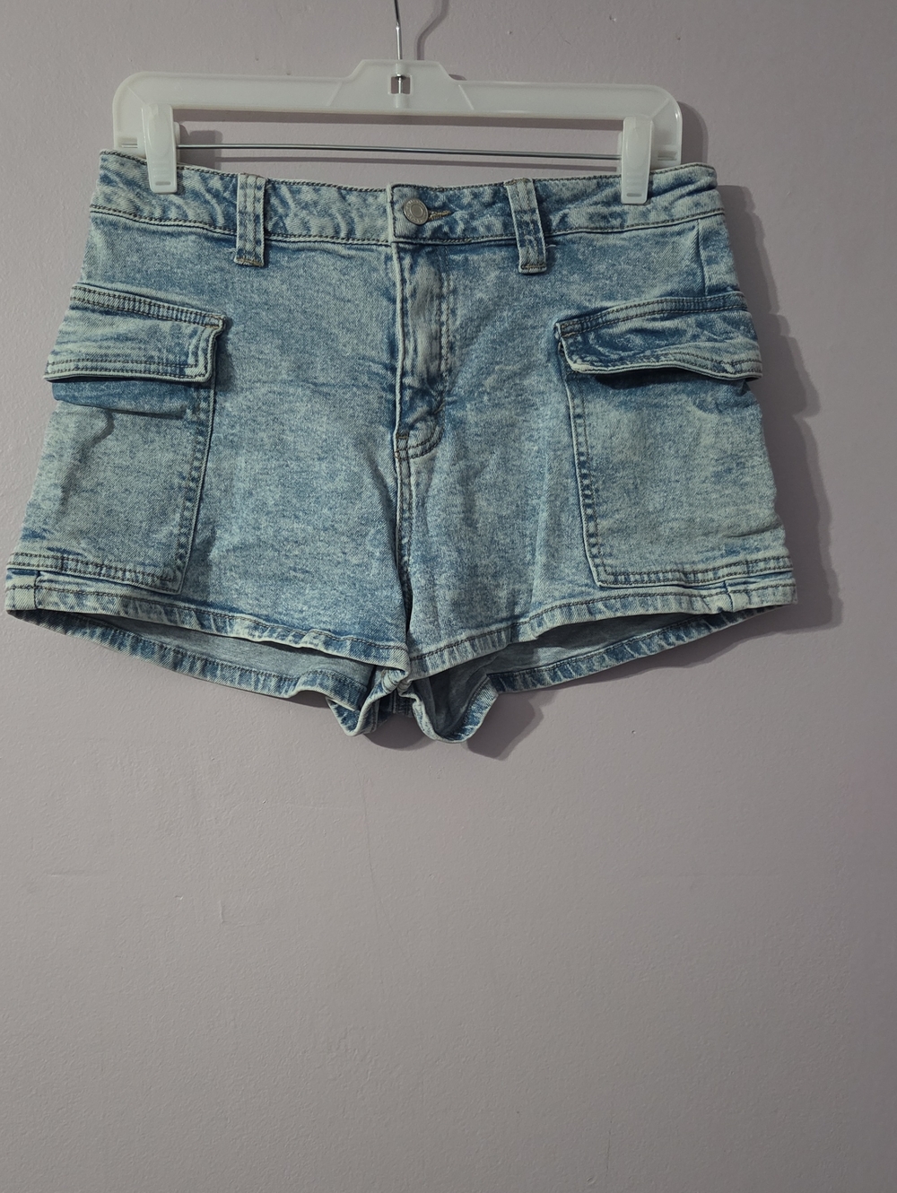 Vanilla Star Light Washed Denim Cargo Jean Shorts Juniors 7 (28)